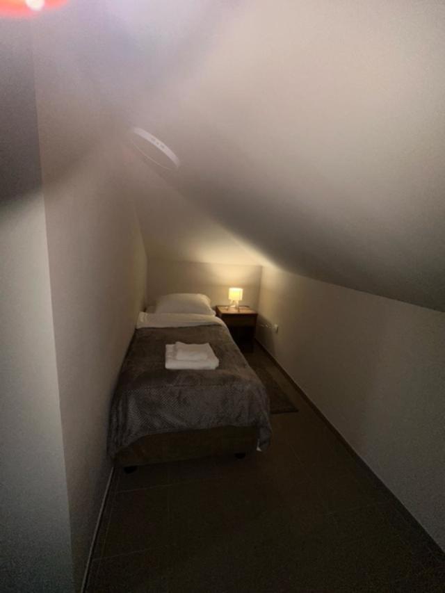 Jp Motel Mali Pariz Bor Bagian luar foto