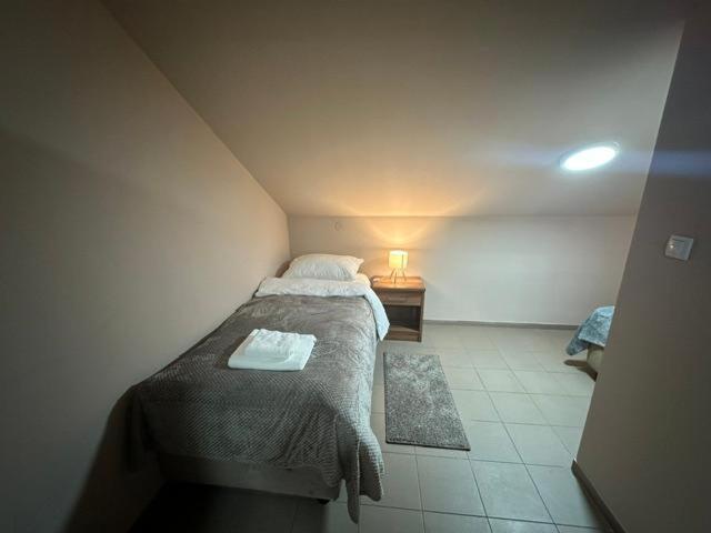 Jp Motel Mali Pariz Bor Bagian luar foto