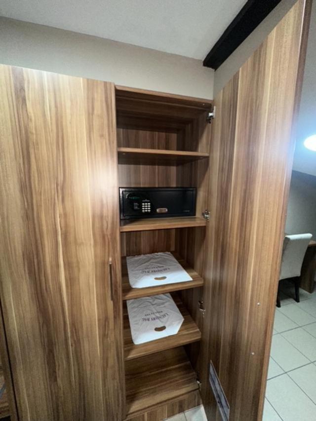 Jp Motel Mali Pariz Bor Bagian luar foto